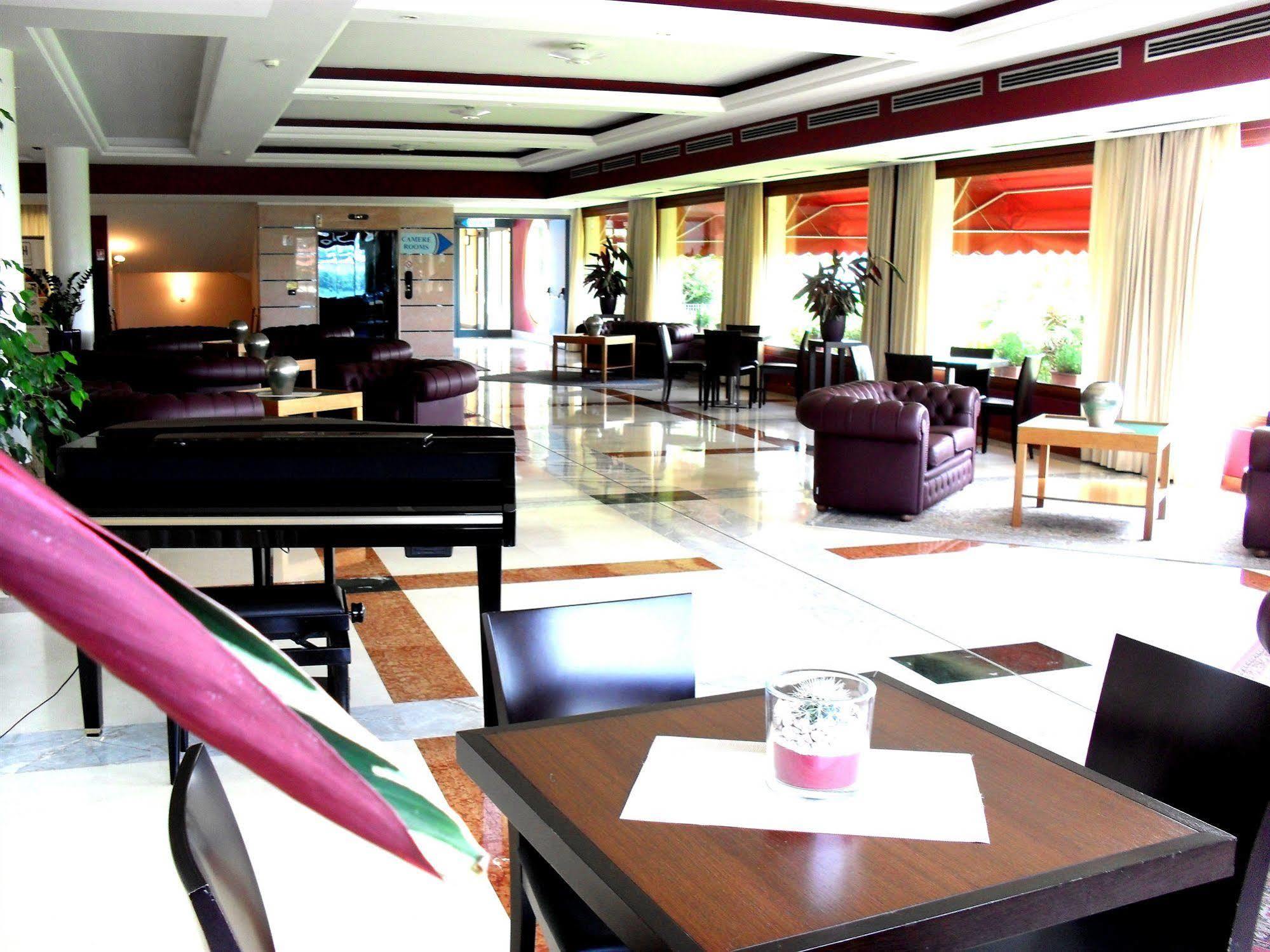 Eurocongressi Hotel Кавайон-Веронезе Екстер'єр фото